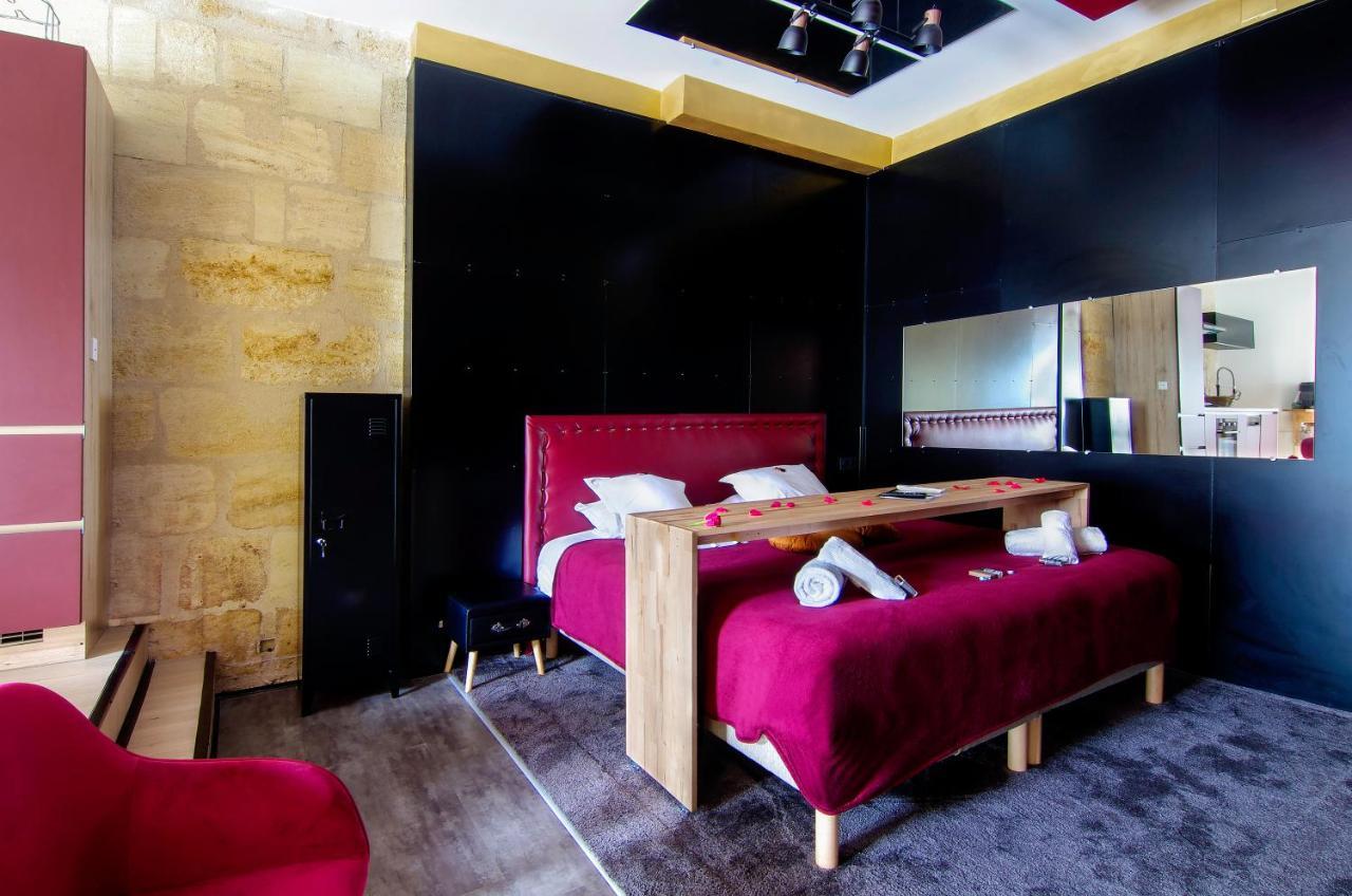 Mieuxqualhotel Jacuzzi Privatif Love Room บอร์โด ภายนอก รูปภาพ